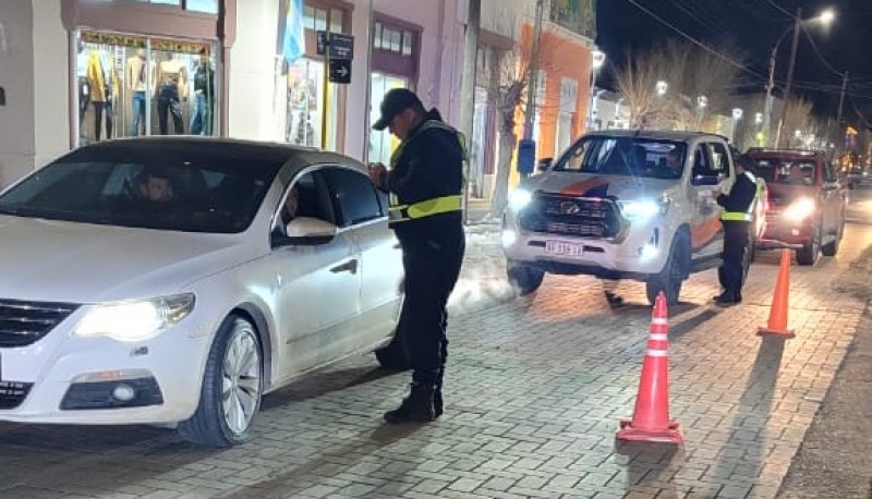 Policía continúa realizando el operativo 