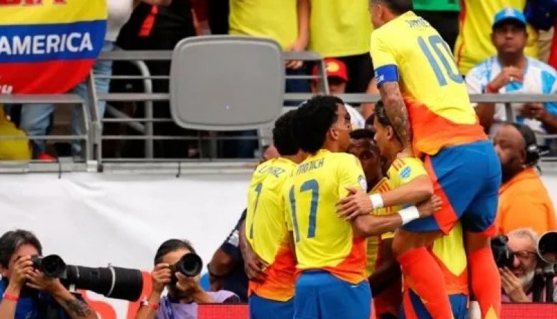 Colombia aplastó 5-0 a Panamá y es semifinalista