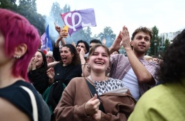 Tras el inesperado triunfo de la izquierda en Francia comienzan las negociaciones