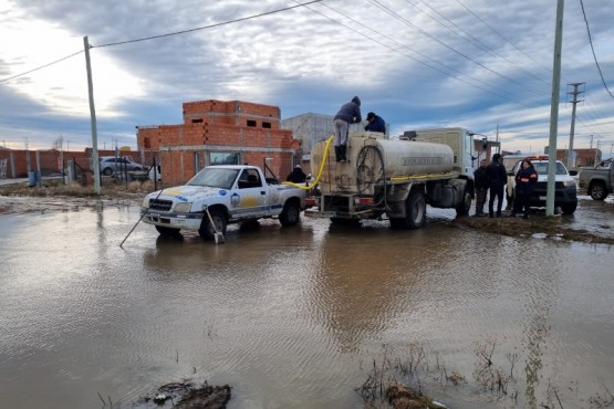 Municipio realiza trabajos para evitar anegamientos por el deshielo