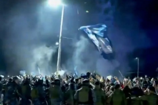 Los bicampeones de América fueron recibidos por miles de hinchas