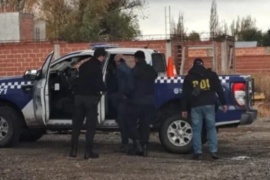 Buscaba trabajo y descubrieron que era buscado por la justicia