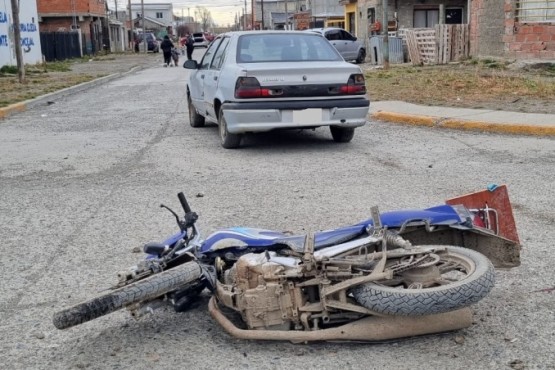 Un hombre y una mujer hospitalizados tras choque 