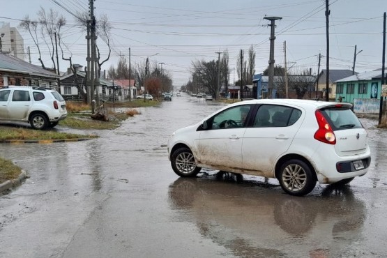 Intensa lluvia cae sobre Río Gallegos.