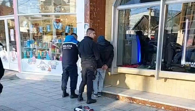 Policía frustró robo en pleno centro de Río Gallegos 