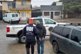 Detuvieron a un hombre con orden de captura