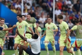 España venció 5-3 a Francia y ganó la medalla de oro