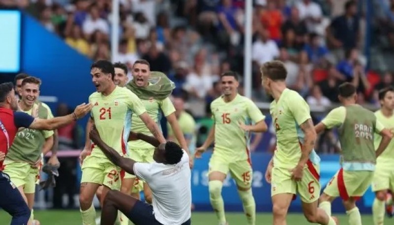 España venció 5-3 a Francia y ganó la medalla de oro