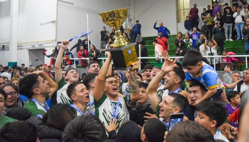 La copa se quedó en casa. (Foto: CAFS)