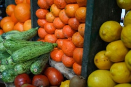 Alimentos: el consumidor pagó más de 3 veces lo que cobró el productor en julio