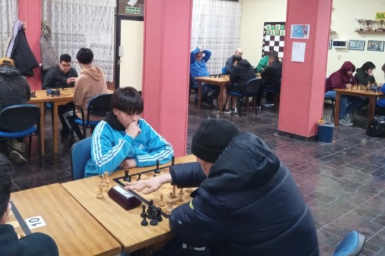 Más de 20 jugadores animaron este certamen que arrancó y terminó el mismo día. (Foto: ADAR)