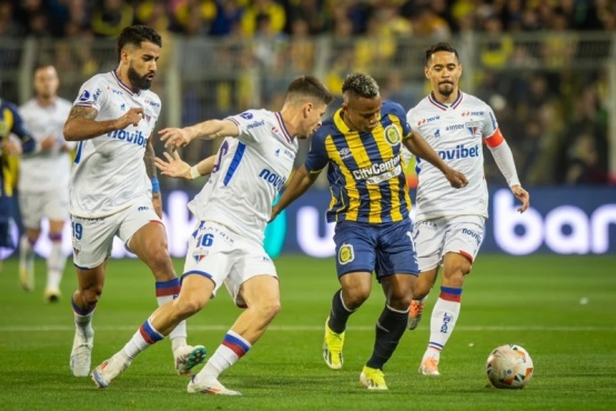 Rosario Central apenas consiguió un empate con Fortaleza como local