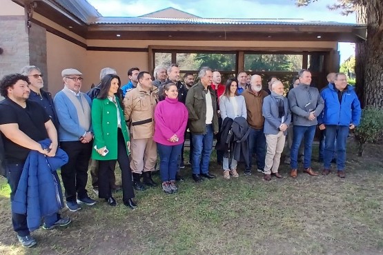 Daniel Scioli junto a empresarios 