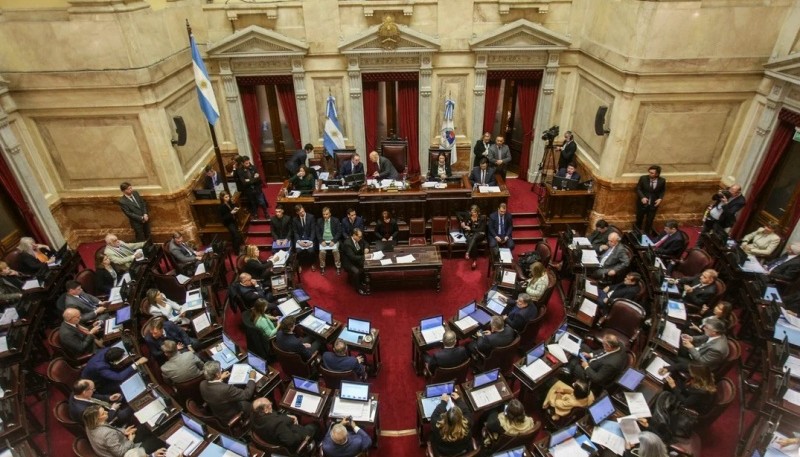 Senado retrocede con el aumento de las dietas y congela por este año los haberes de los legisladores . Fotografía: Agencia Noticias Argentinas.