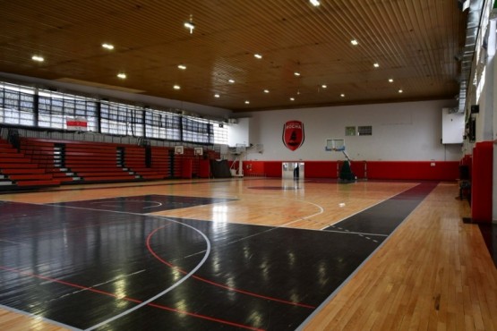 Los espacios municipales lucen vacíos tras la decisión de la Liga Sur. (Foto: Gimnasio Rocha)