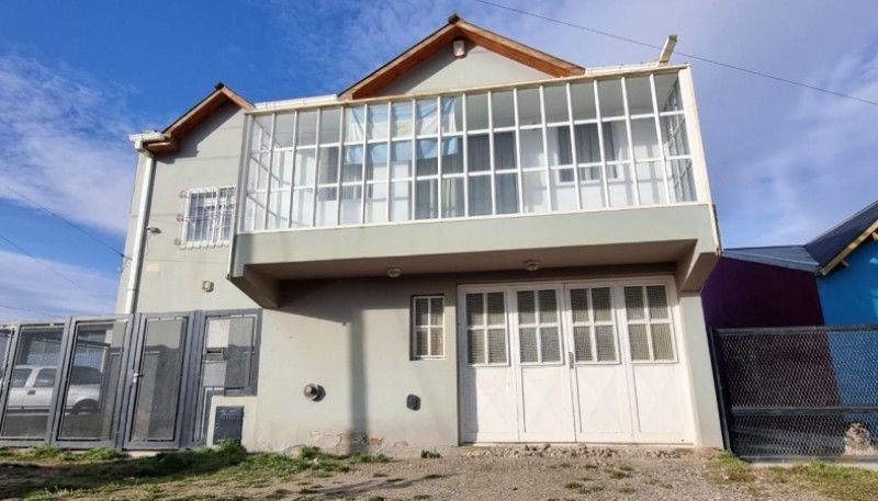 TiempoSur pudo conocer que la mujer que fue encontrada sin vida en su vivienda ubicada en el barrio San Benito de Río Gallegos se quitó la vida.