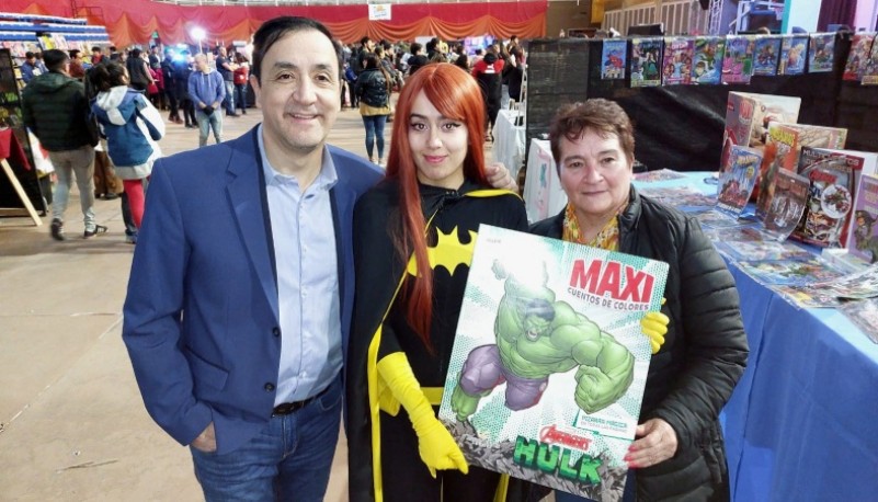 Pablo Grasso participó del inicio de la 7ma edición de la  Feria del Libro Infantil y Juvenil. (CG)