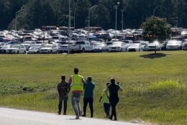 Cuatro muertos y más de 30 heridos tras un tiroteo en una escuela de Georgia