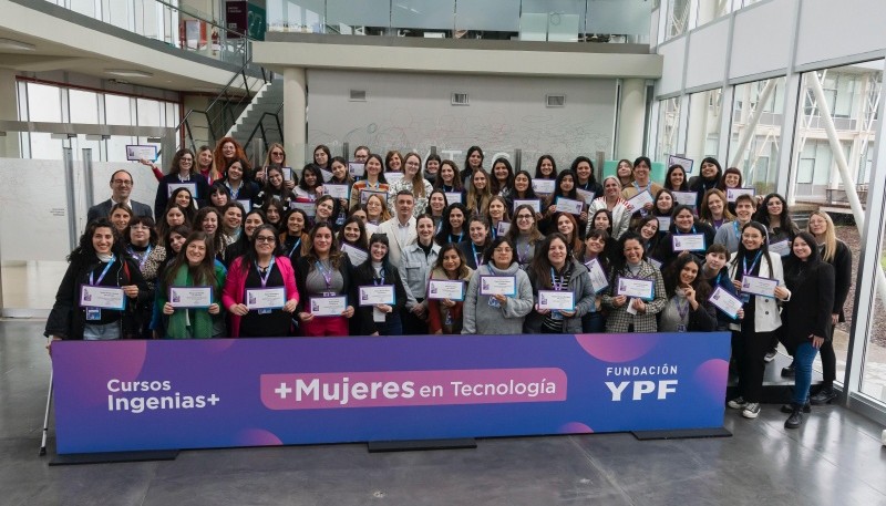 Fundación YPF capacitó en programación y desarrollo web a 850 mujeres 