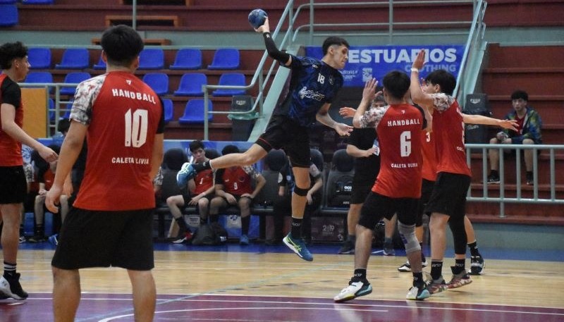 Los caletenses lo dejaron todo en un jueves más que nada complicado. (Foto: CAH)