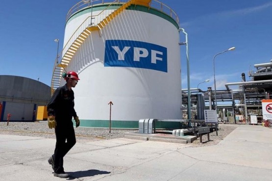 YPF anunció que seguirá con la construcción de la planta de GNL en Río Negro