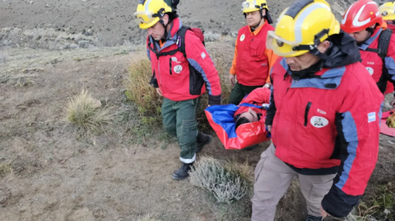 Brigadistas realizaron un simulacro de rescate en arroyo Calafate