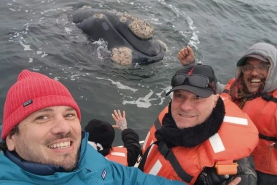 La Renga disfrutó del avistaje de ballenas en Puerto Pirámides