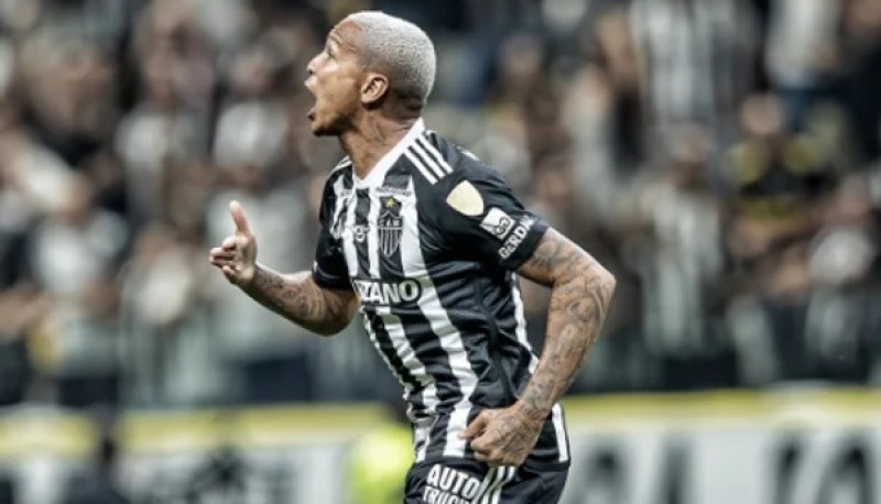 Deyverson festeja uno de sus goles. Fotografía: Agencia Noticias Argentinas / Redes Mineiro.