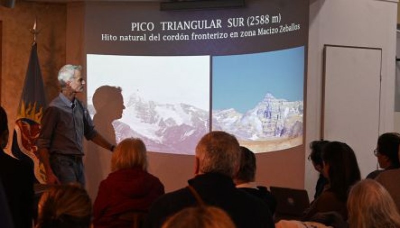 Presentaron material fotográfico inédito sobre la comisión de límites geográficos en Santa Cruz