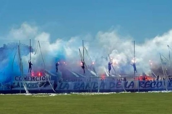 La barra brava de Brown de Puerto Madryn amenazó de muerte a los jugadores