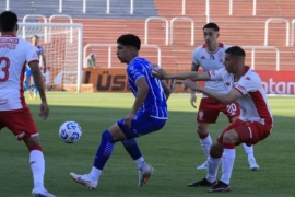 Godoy Cruz rescató un empate ante Huracán