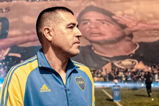 Boca perdió, renunció el DT y los memes apuntan a Riquelme