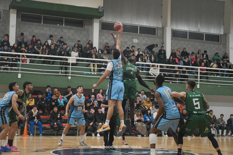 Hispano vs Gimnasia en Caleta. Foto: Maurogogol Fotografia.