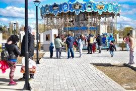 Celebración del Mes de la Primavera en el Parque de la Niñez