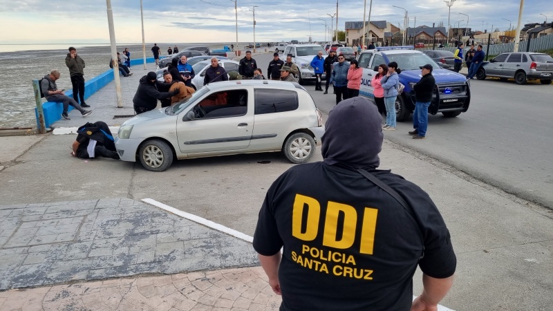 Operativo en la costanera.