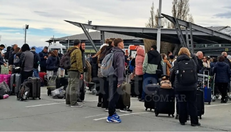 Evacuaron el Aeropuerto de El Calafate por amenaza de bomba. (Ahora calafate)