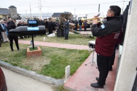 Homenajearon a Víctor Burgos por honrar a los caídos del ARA San Juan