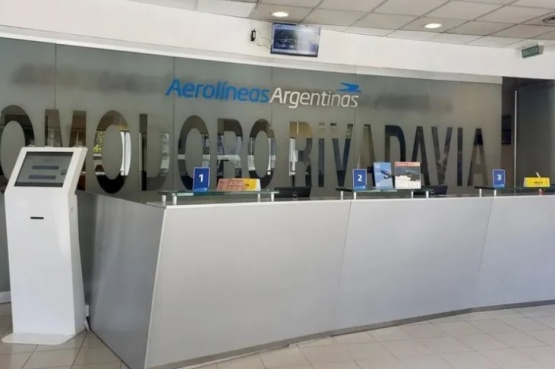 Aerolíneas Argentinas cerró oficinas en Chubut y hay temor en la Patagonia