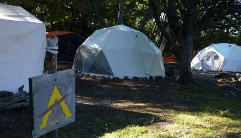 Parques cede el manejo de dos campamentos a una asociación local