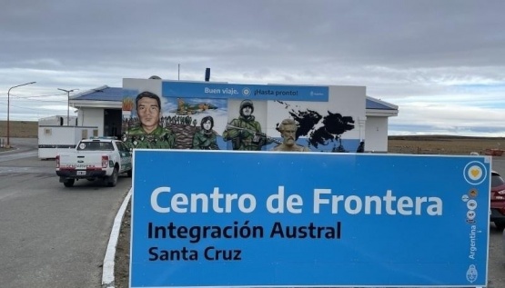 Prevén demoras en frontera por paro de Aduana argentina