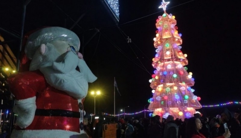 Se llevará a cabo el concurso navideño de autos y camionetas 