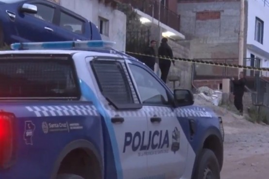 El hombre encontrado en el inquilinato murió de un paro cardíaco