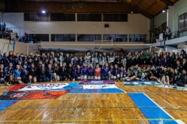 Con las chicas de Sub-18 también se subió al podio