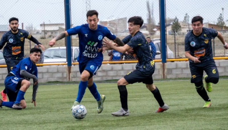 El Azzurro sueña con ganar y alcanzar al Lobo. (Foto: Bancruz)