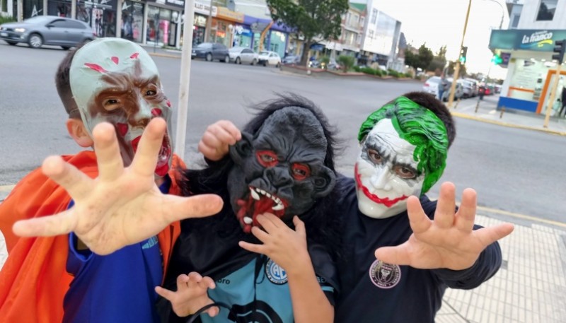 La magia de la previa de Halloween en Río Gallegos. (CG)