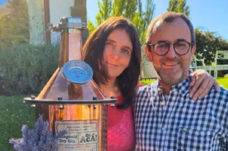 “Gin de acá” de El Calafate ganó Medalla de Oro en Certamen Nacional