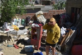 Familia pierde todo tras inundación