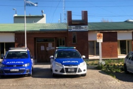 Cinco detenidos tras enfrentarse a la policía