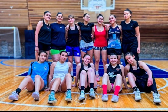 Las chicas del básquet femenino sueñan con una medalla. 