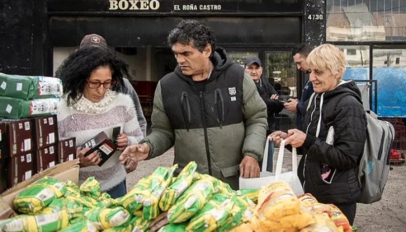 A Locomotora Castro le robaron alimentos para sus comedores y le destrozaron su auto